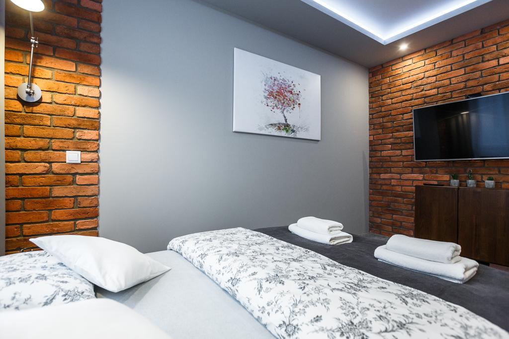 ז'שוב Apartament Em Klimatyzacja&Parking מראה חיצוני תמונה