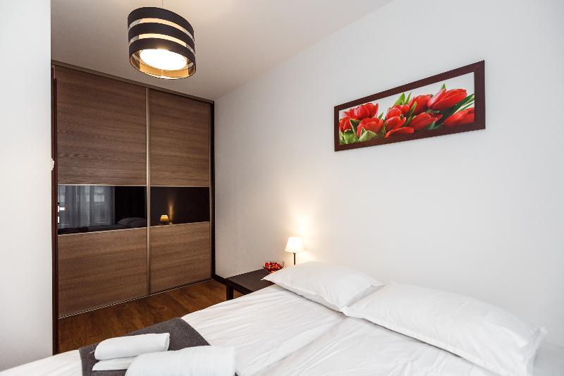 ז'שוב Apartament Em Klimatyzacja&Parking מראה חיצוני תמונה